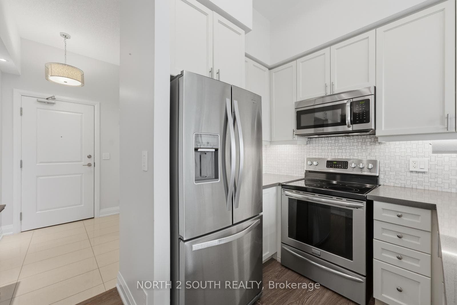 12 Woodstream Boulevard, #1015, Vaughan, York ON L4L 8C4 12 Woodstream Boulevard, #1015, Vaughan, York ON L4L 8C4