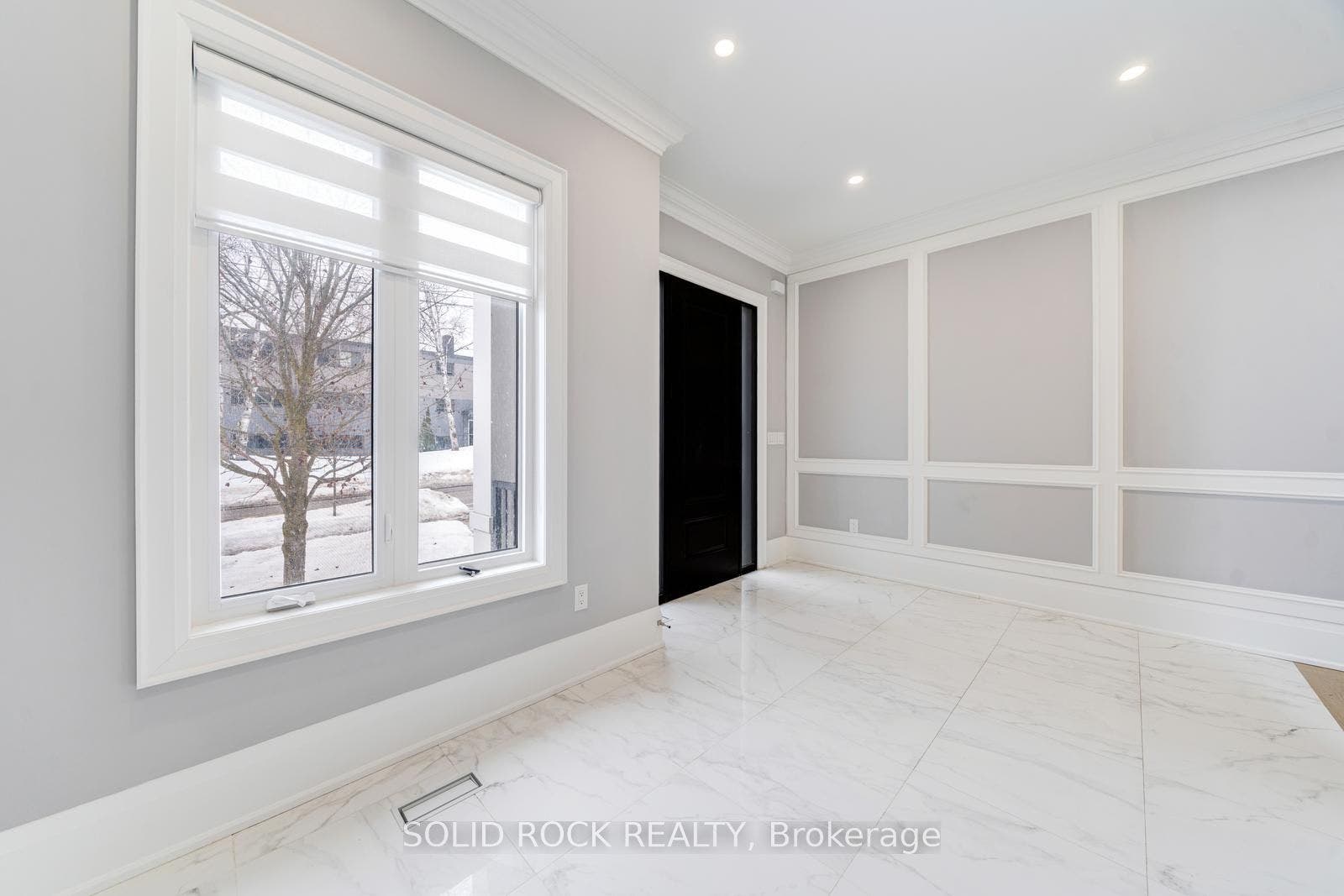 367 Penn Avenue, Newmarket, York ON L3Y 2S7