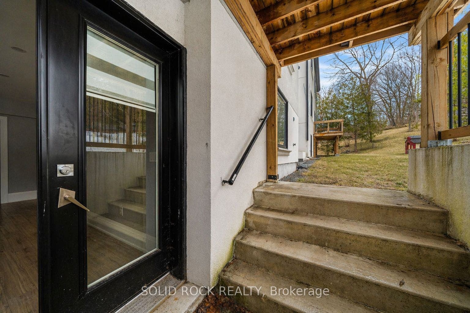 367 Penn Avenue, Newmarket, York ON L3Y 2S7