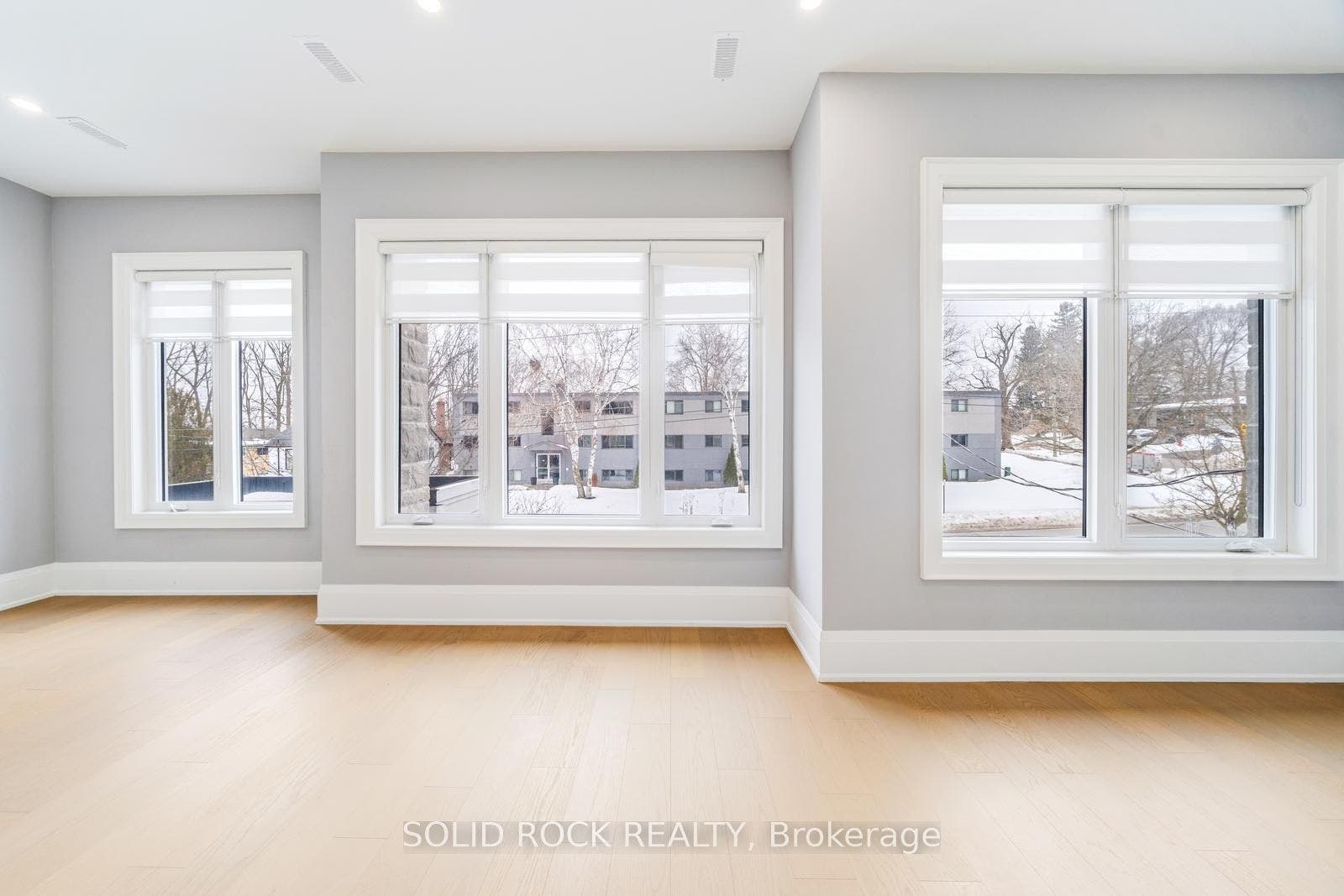 367 Penn Avenue, Newmarket, York ON L3Y 2S7