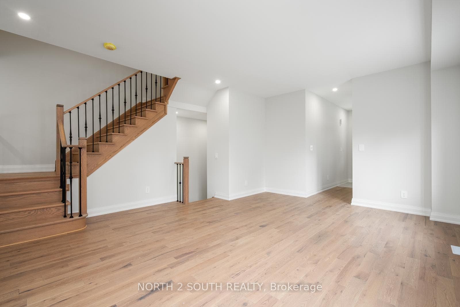 79 VIRRO Court, Vaughan, York ON L4H 5G5 79 VIRRO Court, Vaughan, York ON L4H 5G5