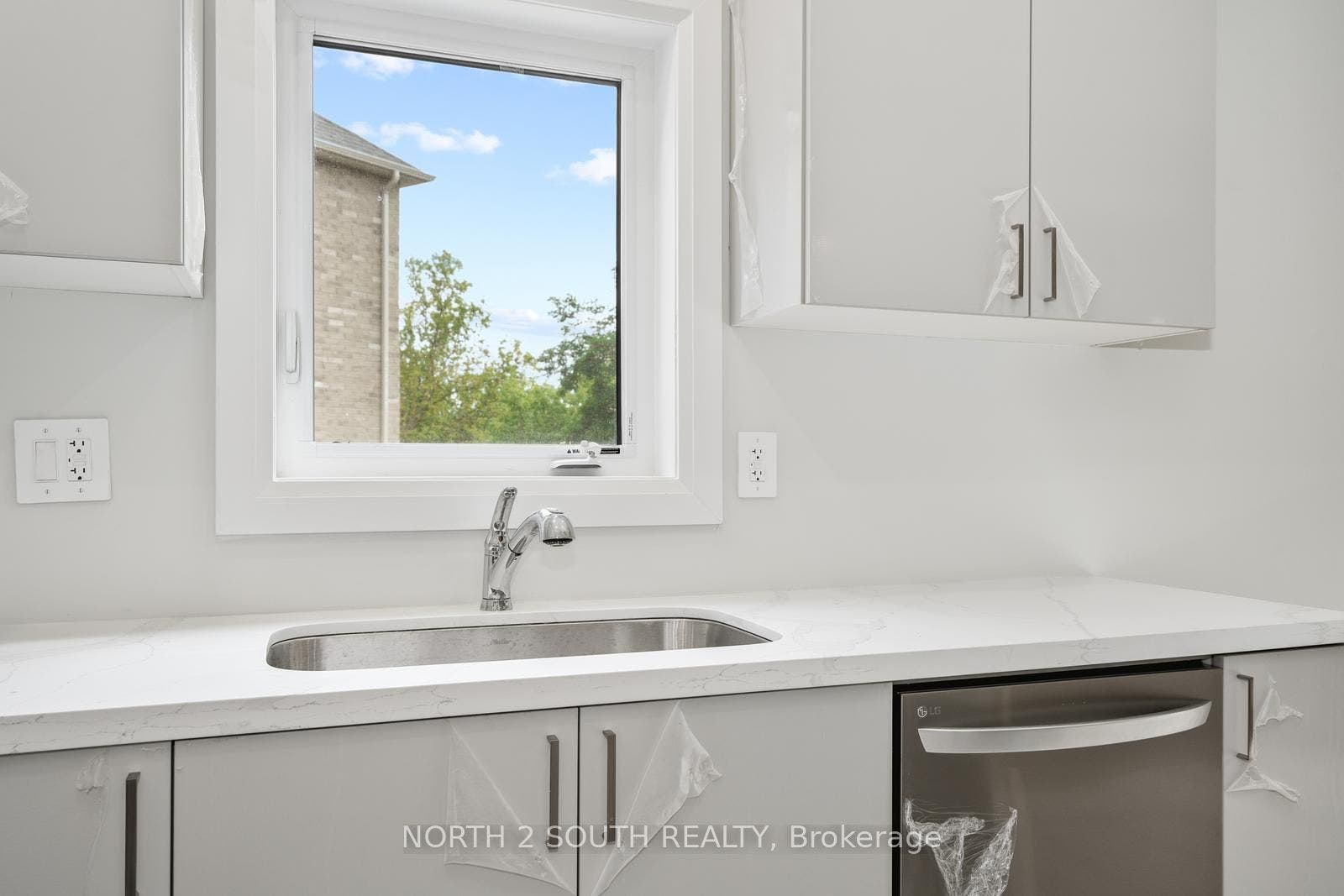 79 VIRRO Court, Vaughan, York ON L4H 5G5 79 VIRRO Court, Vaughan, York ON L4H 5G5