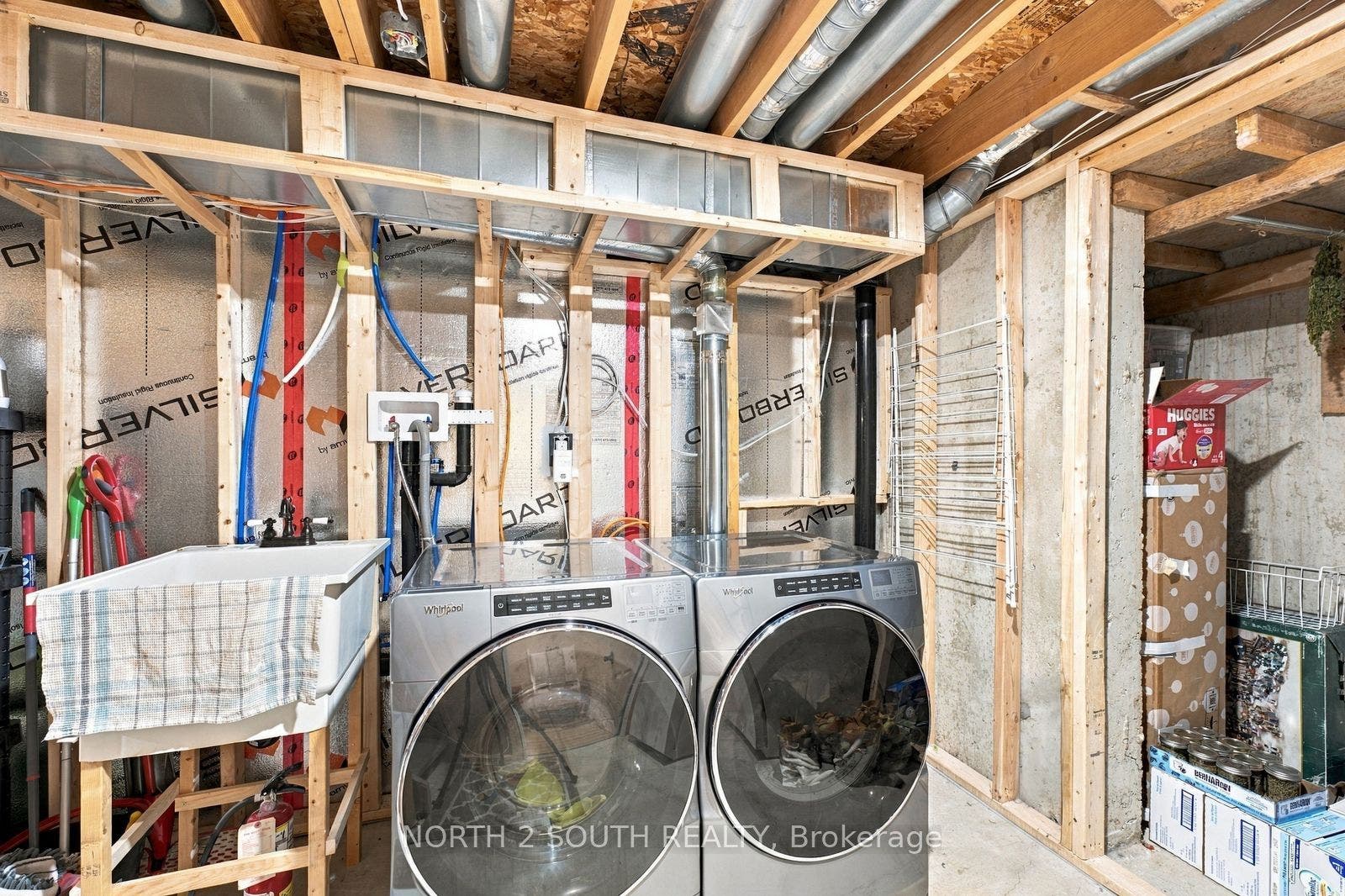 213 Melbourne Drive, Bradford West Gwillimbury, Simcoe ON L3Z 2Y8 213 Melbourne Drive, Bradford West Gwillimbury, Simcoe ON L3Z 2Y8