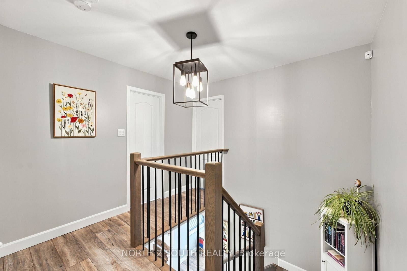 213 Melbourne Drive, Bradford West Gwillimbury, Simcoe ON L3Z 2Y8 213 Melbourne Drive, Bradford West Gwillimbury, Simcoe ON L3Z 2Y8