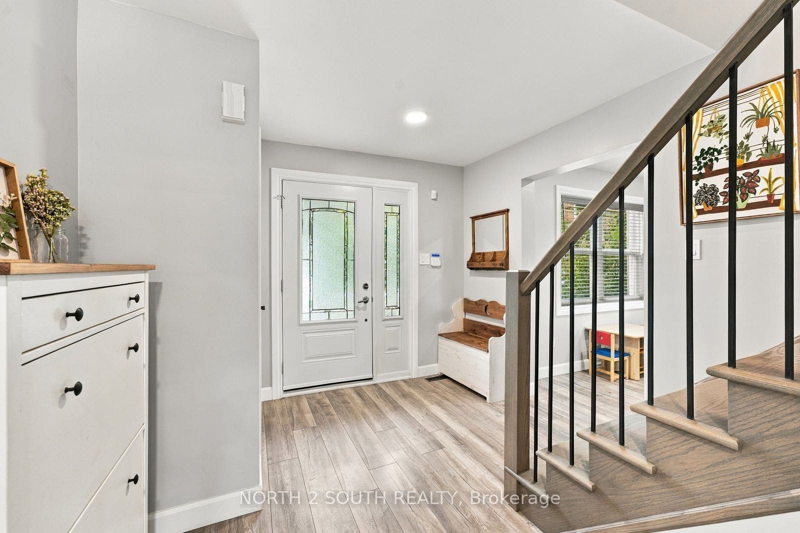 213 Melbourne Drive, Bradford West Gwillimbury, Simcoe ON L3Z 2Y8 213 Melbourne Drive, Bradford West Gwillimbury, Simcoe ON L3Z 2Y8
