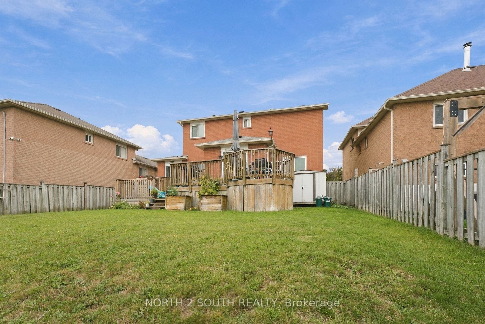 213 Melbourne Drive, Bradford West Gwillimbury, Simcoe ON L3Z 2Y8 213 Melbourne Drive, Bradford West Gwillimbury, Simcoe ON L3Z 2Y8
