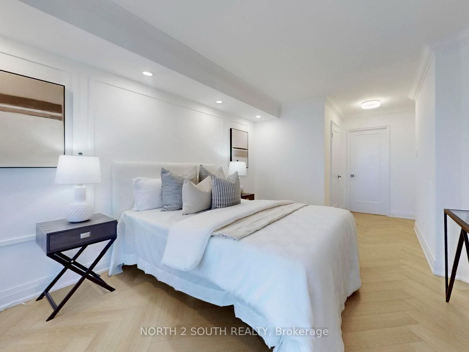 11 Townsgate Drive, #401, Vaughan, York ON L4J 8G4 11 Townsgate Drive, #401, Vaughan, York ON L4J 8G4