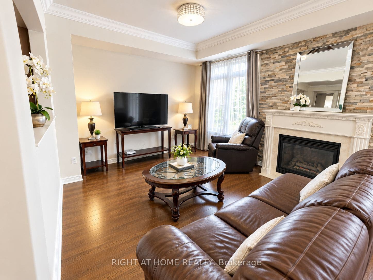 11 Littleriver Court, Vaughan, York ON L6A 0K4