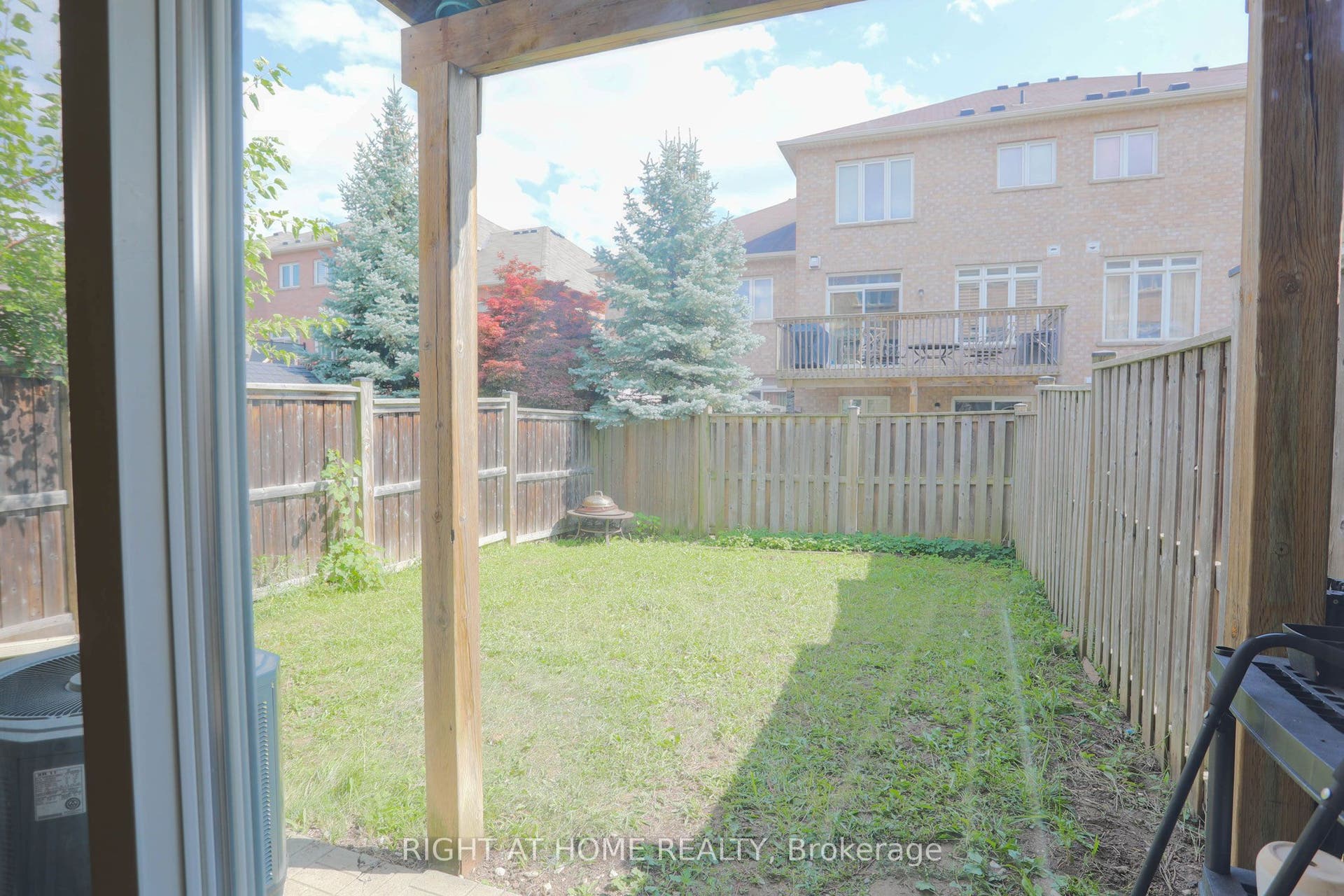 11 Littleriver Court, Vaughan, York ON L6A 0K4