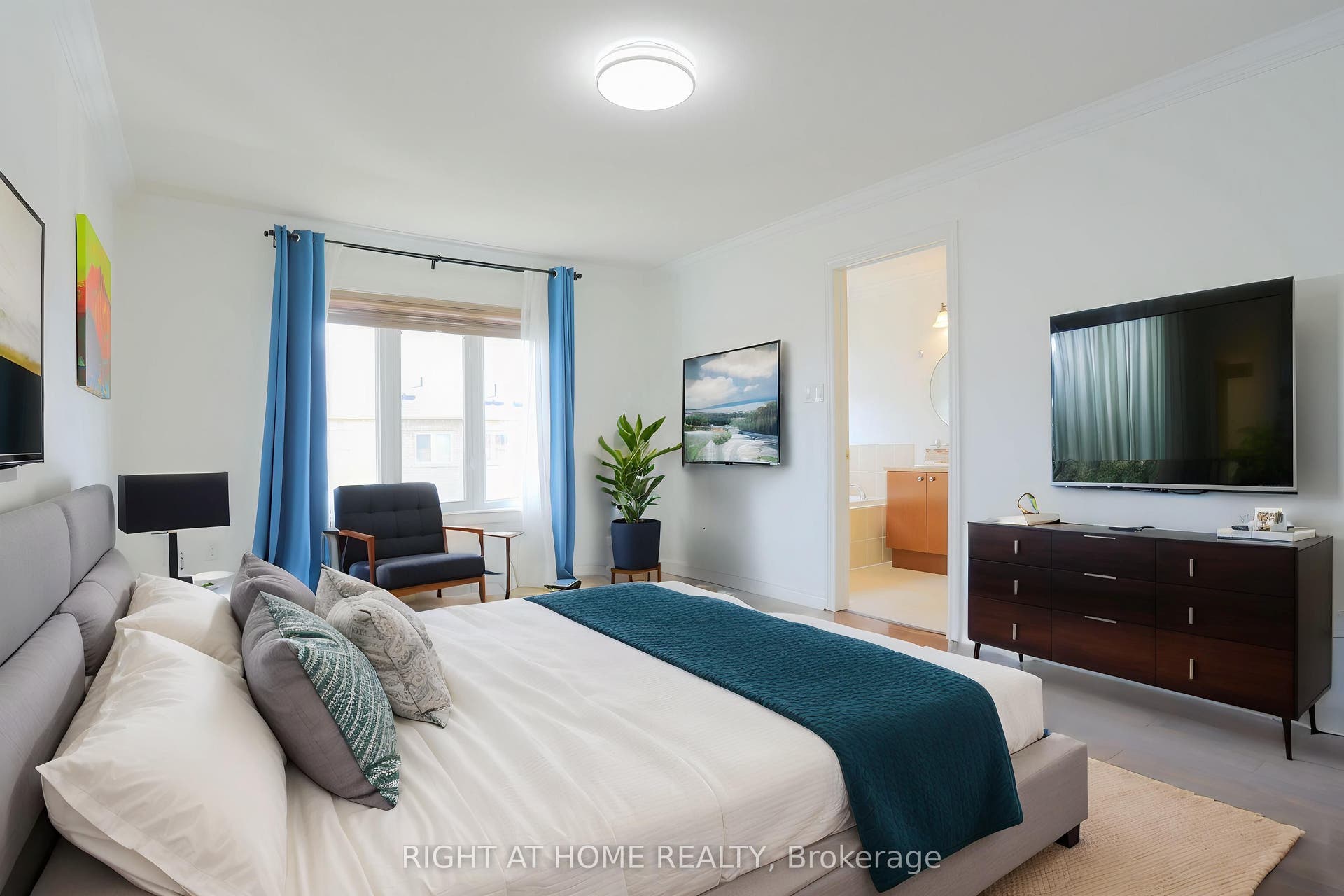 11 Littleriver Court, Vaughan, York ON L6A 0K4