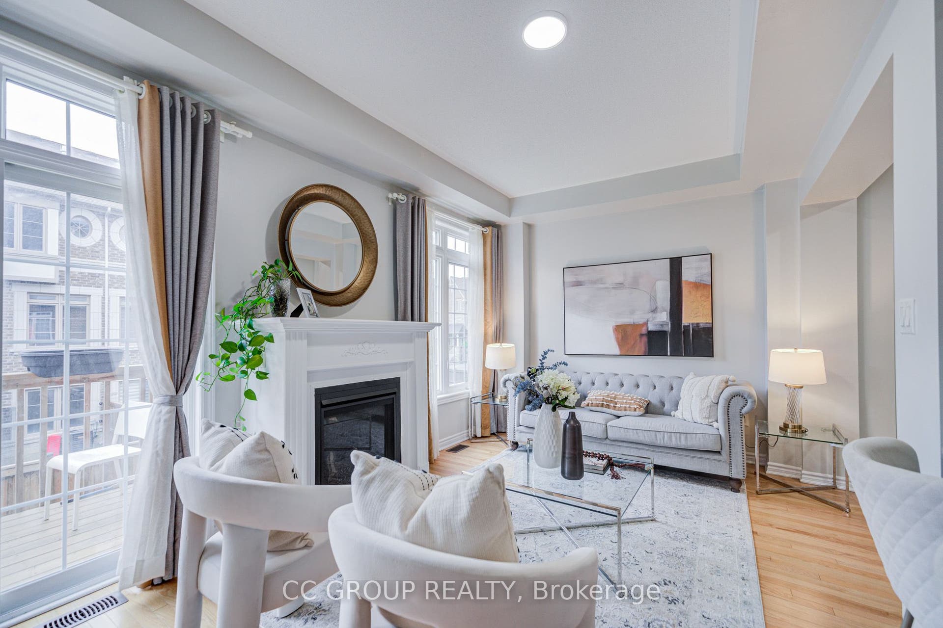 138 Farooq Boulevard S, Vaughan, York ON L4H 4S1