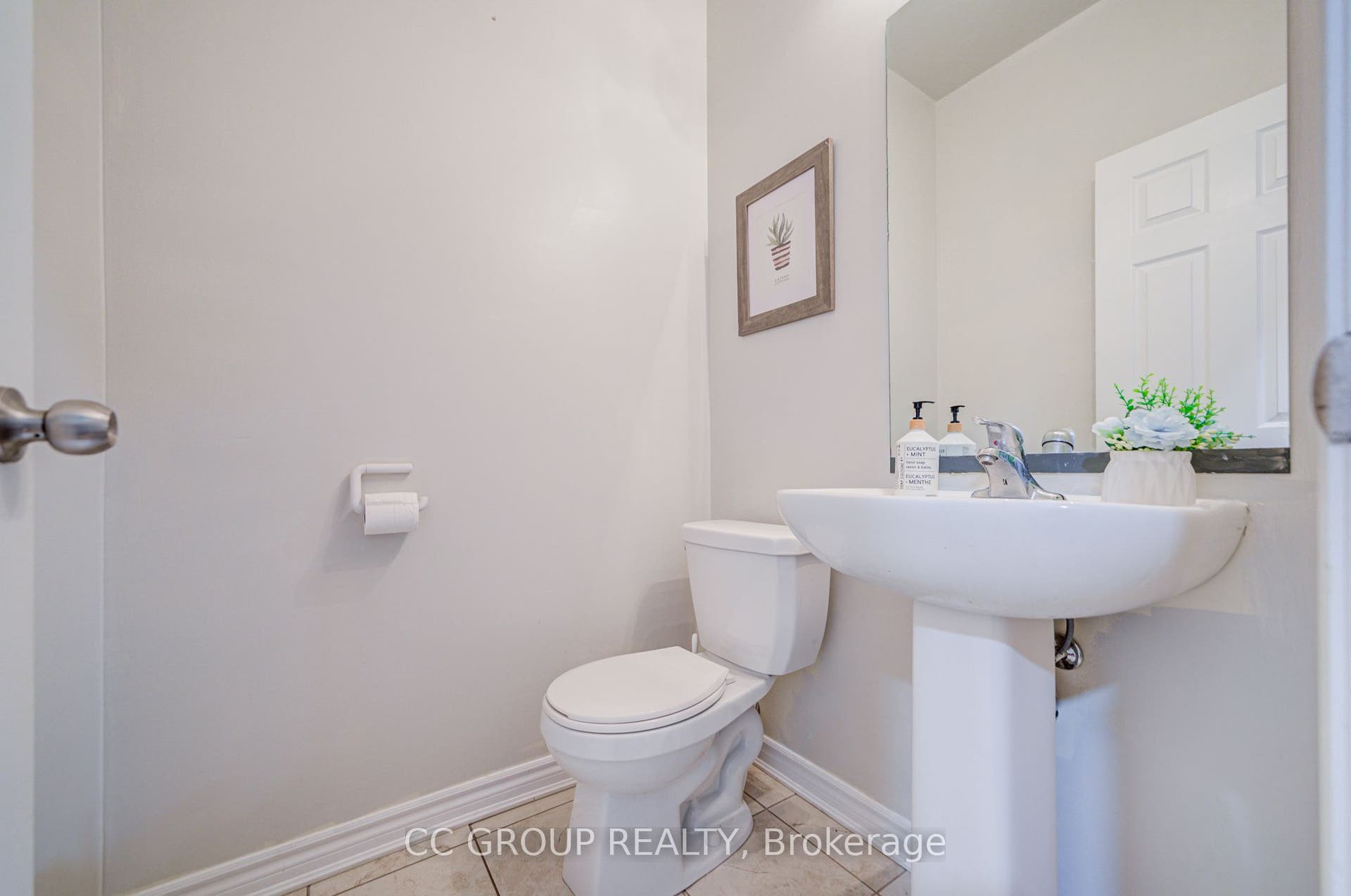 138 Farooq Boulevard S, Vaughan, York ON L4H 4S1