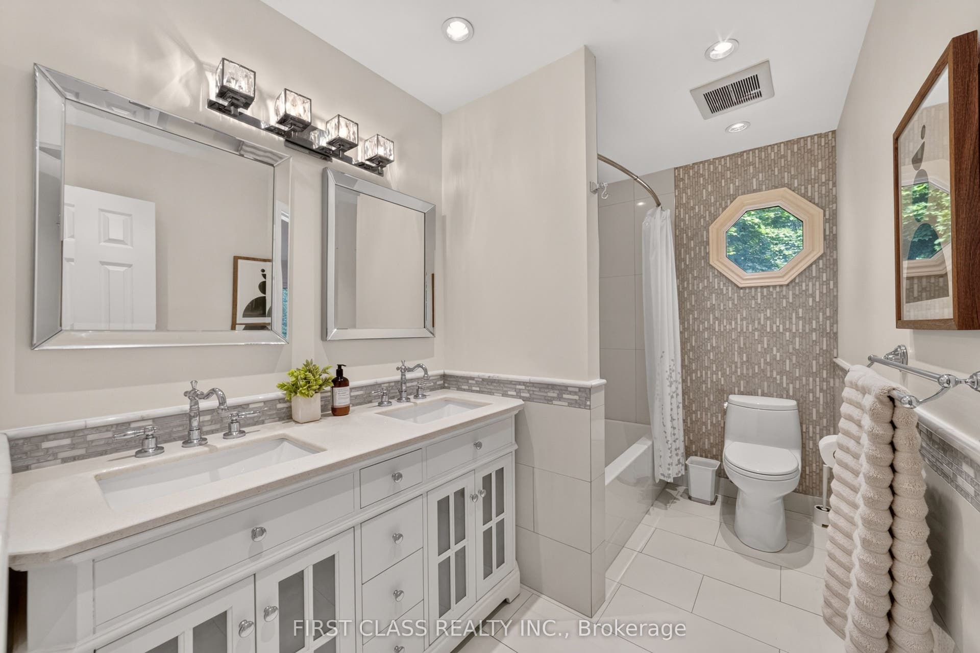 19 Tomlinson Circle, Markham, Markham, York ON L3R 9L1