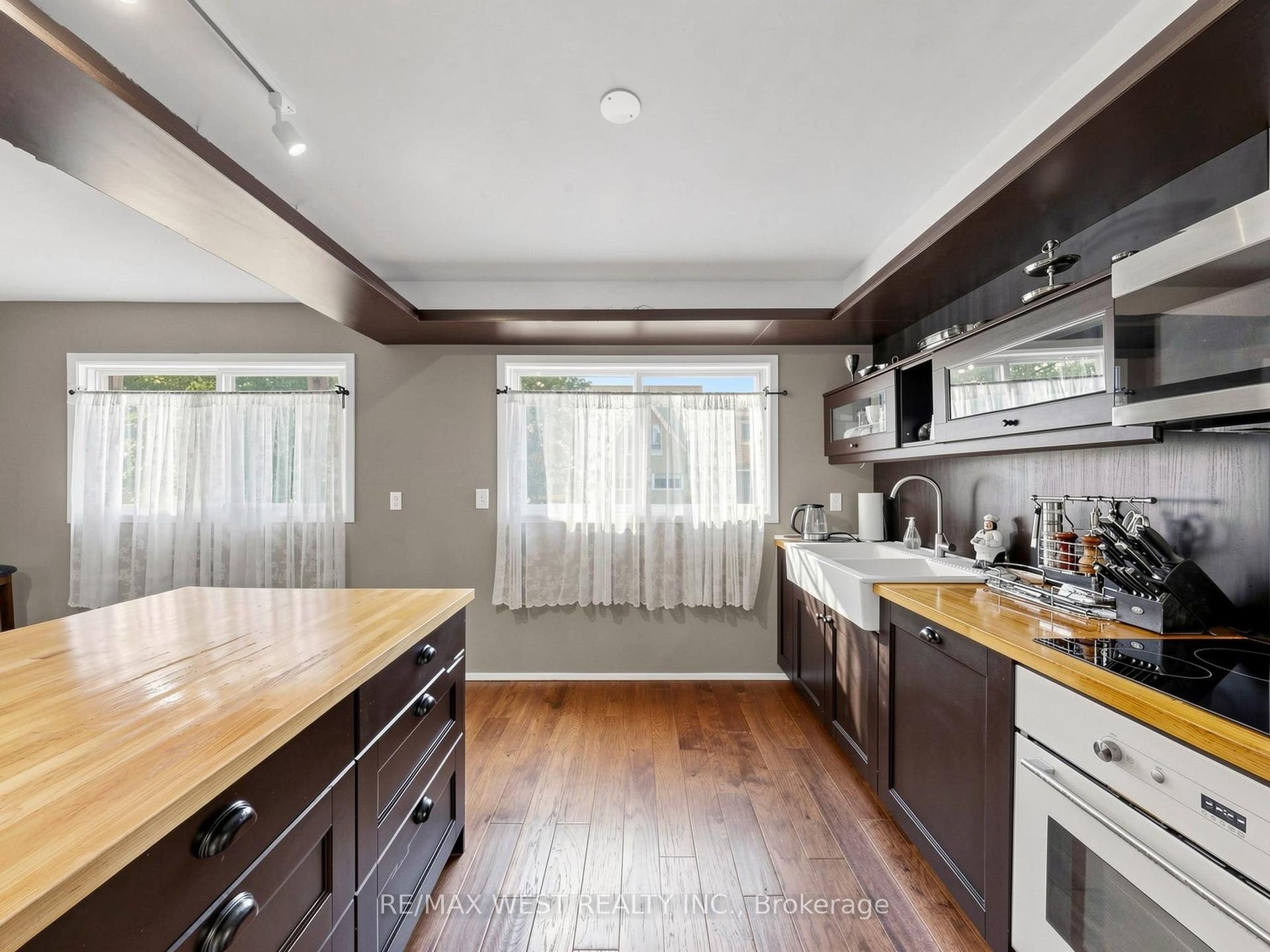 121 Poplar Crescent, #44, Aurora, York ON L4G 3M4