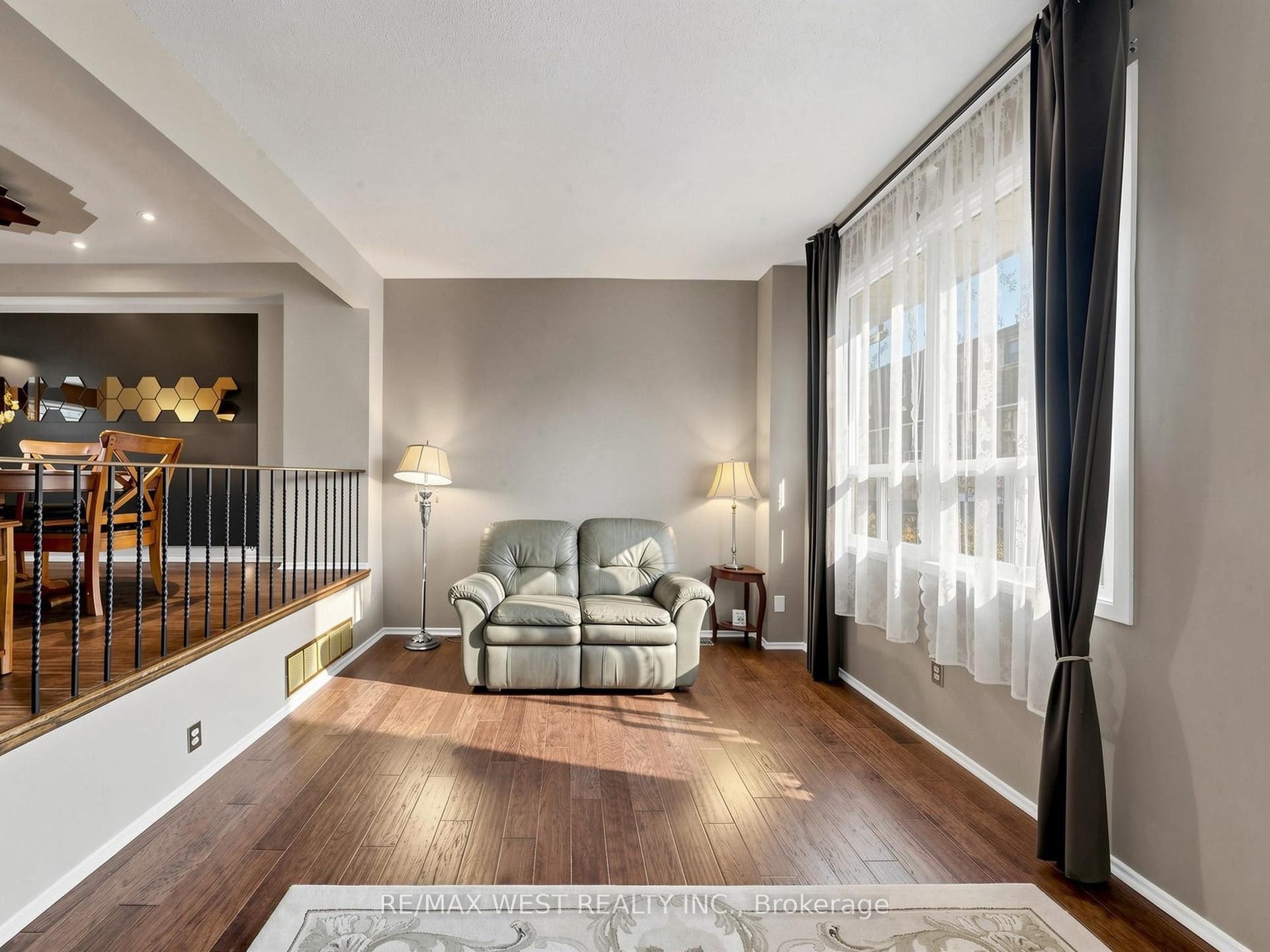 121 Poplar Crescent, #44, Aurora, York ON L4G 3M4