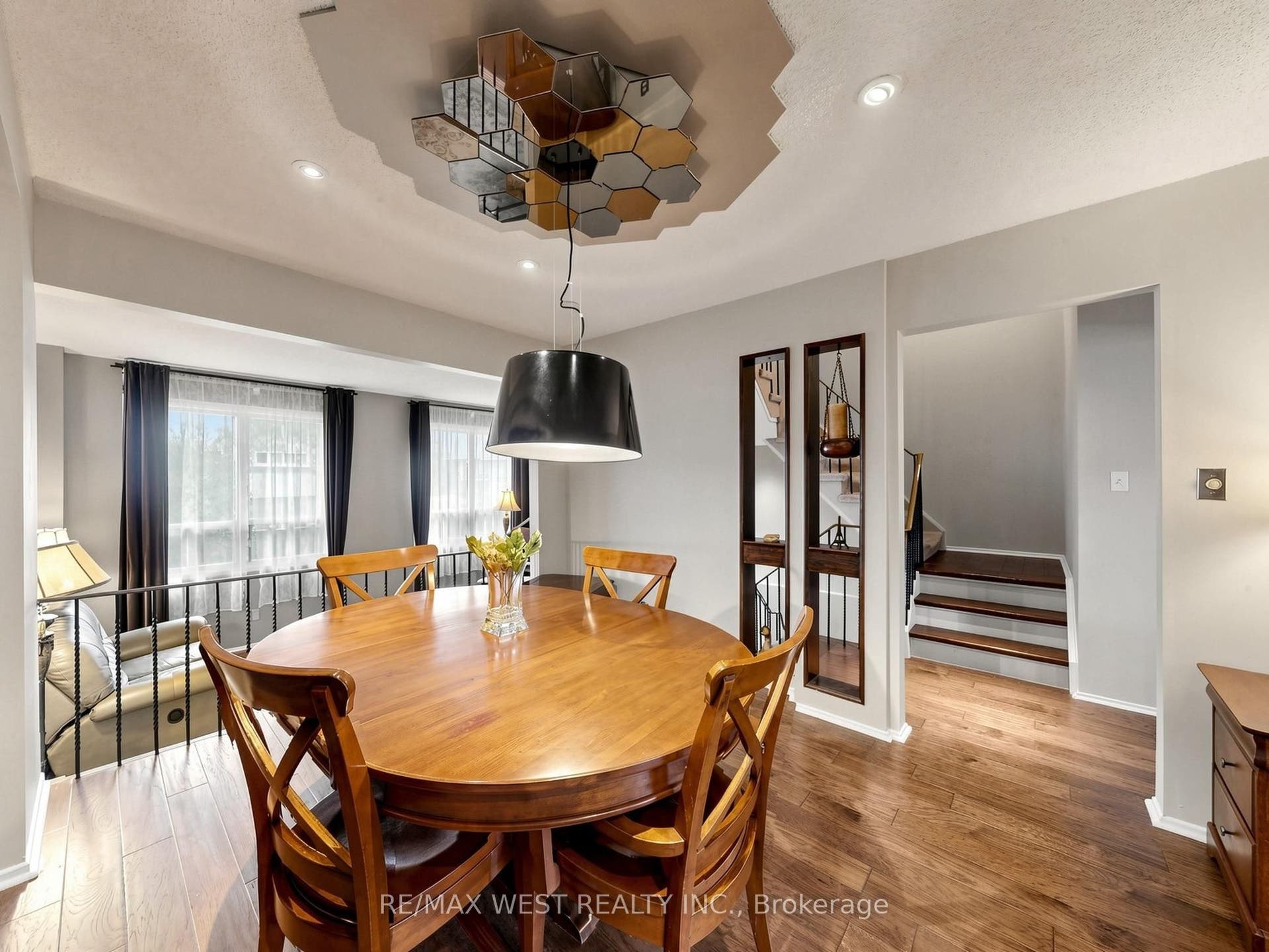 121 Poplar Crescent, #44, Aurora, York ON L4G 3M4