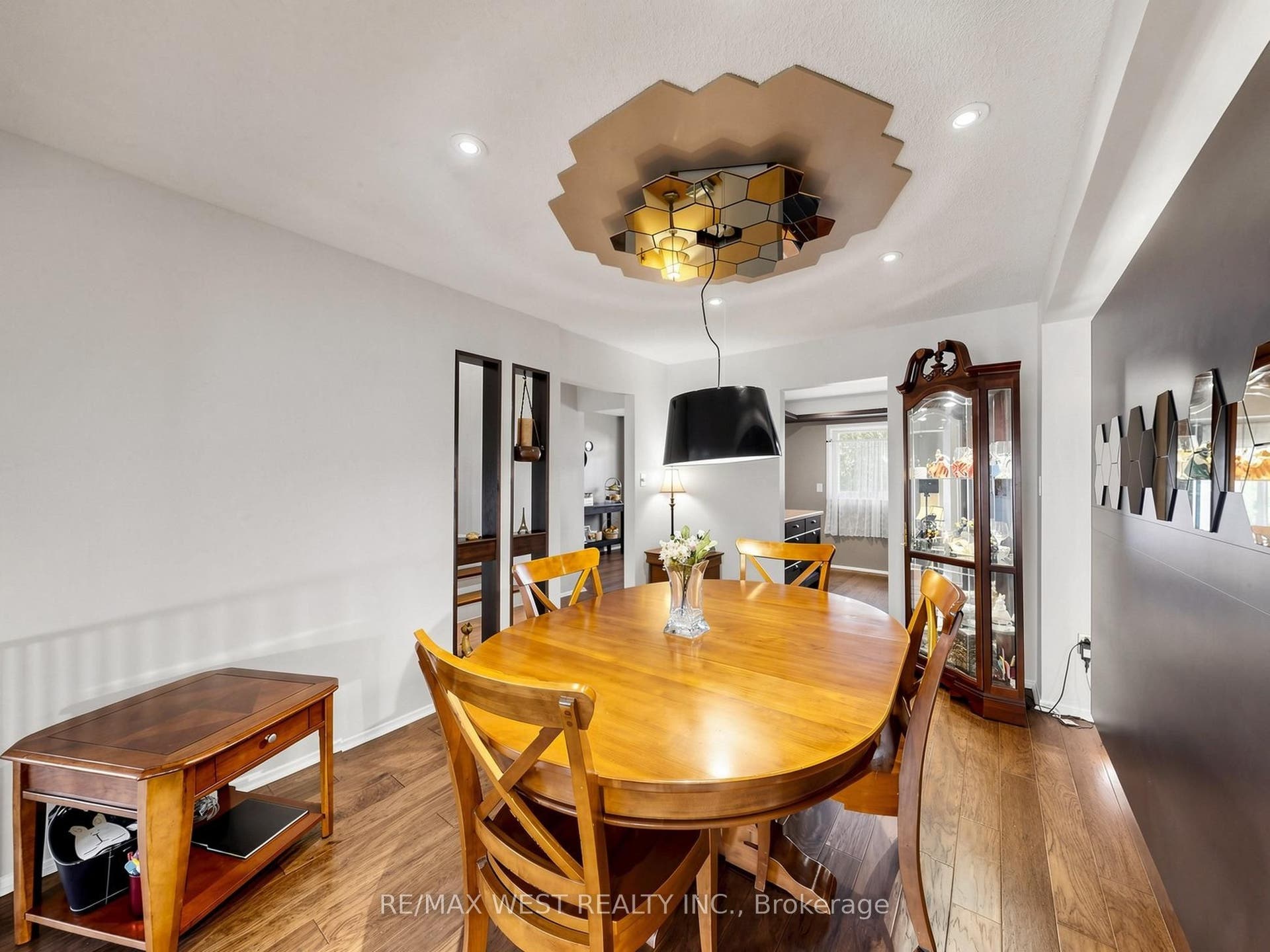 121 Poplar Crescent, #44, Aurora, York ON L4G 3M4