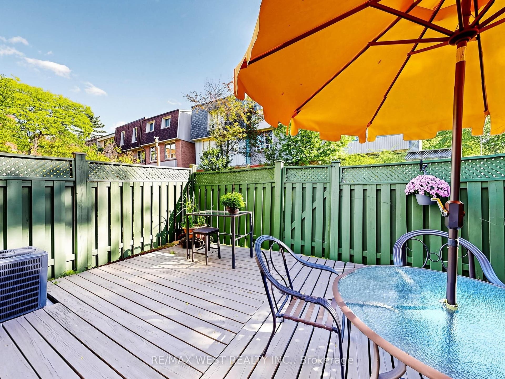 121 Poplar Crescent, #44, Aurora, York ON L4G 3M4