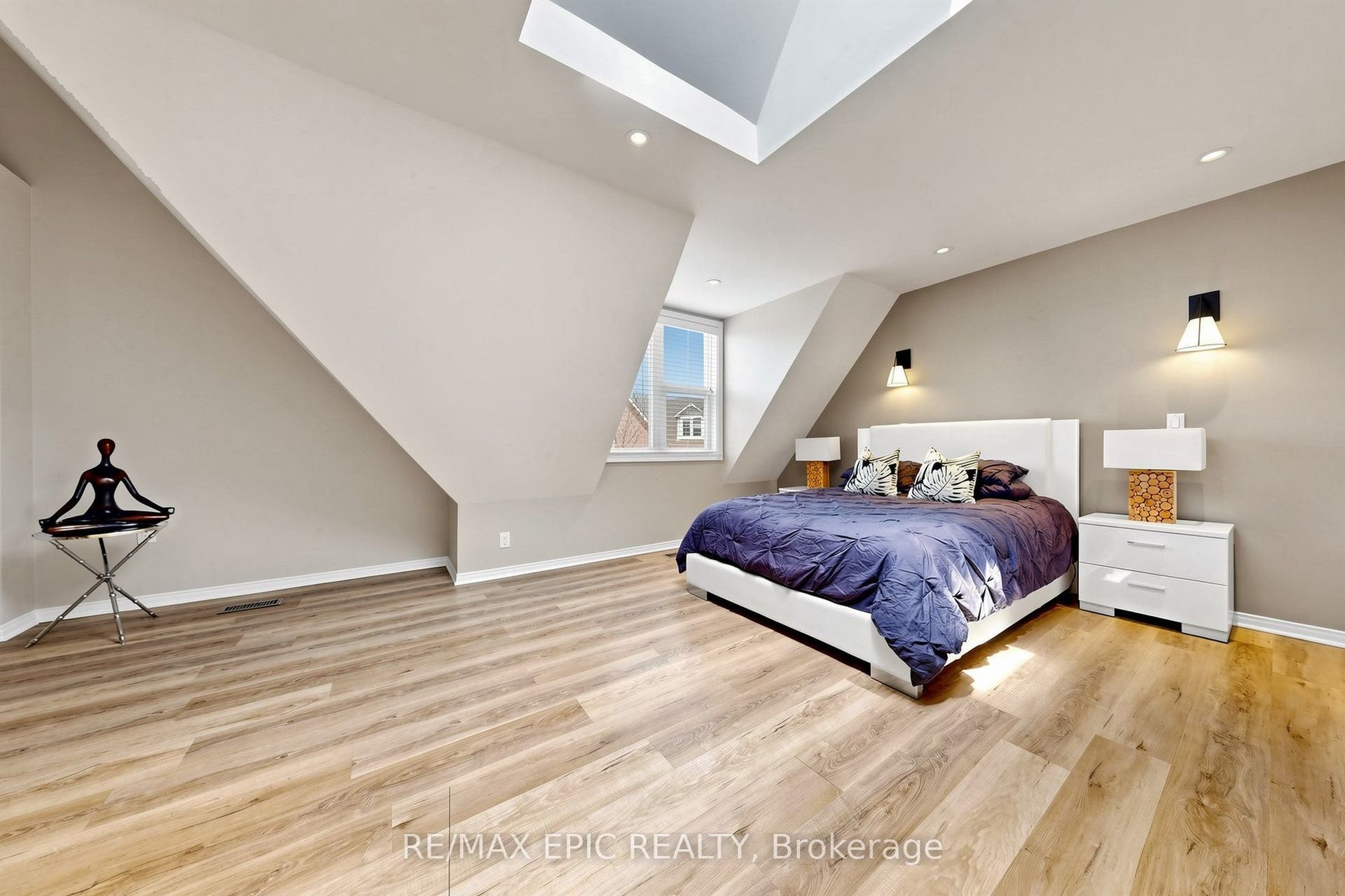 75 Weldrick Road E, #732, Richmond Hill, York ON L4C 0H9