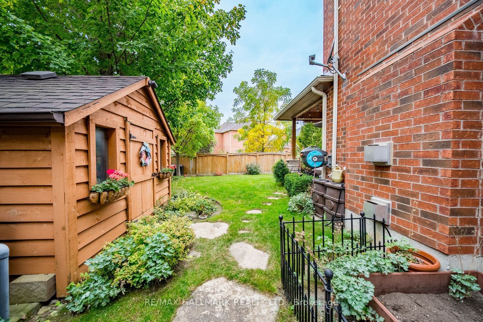 23 Maurovista Court, Whitchurch-Stouffville, York ON L4A 0E4
