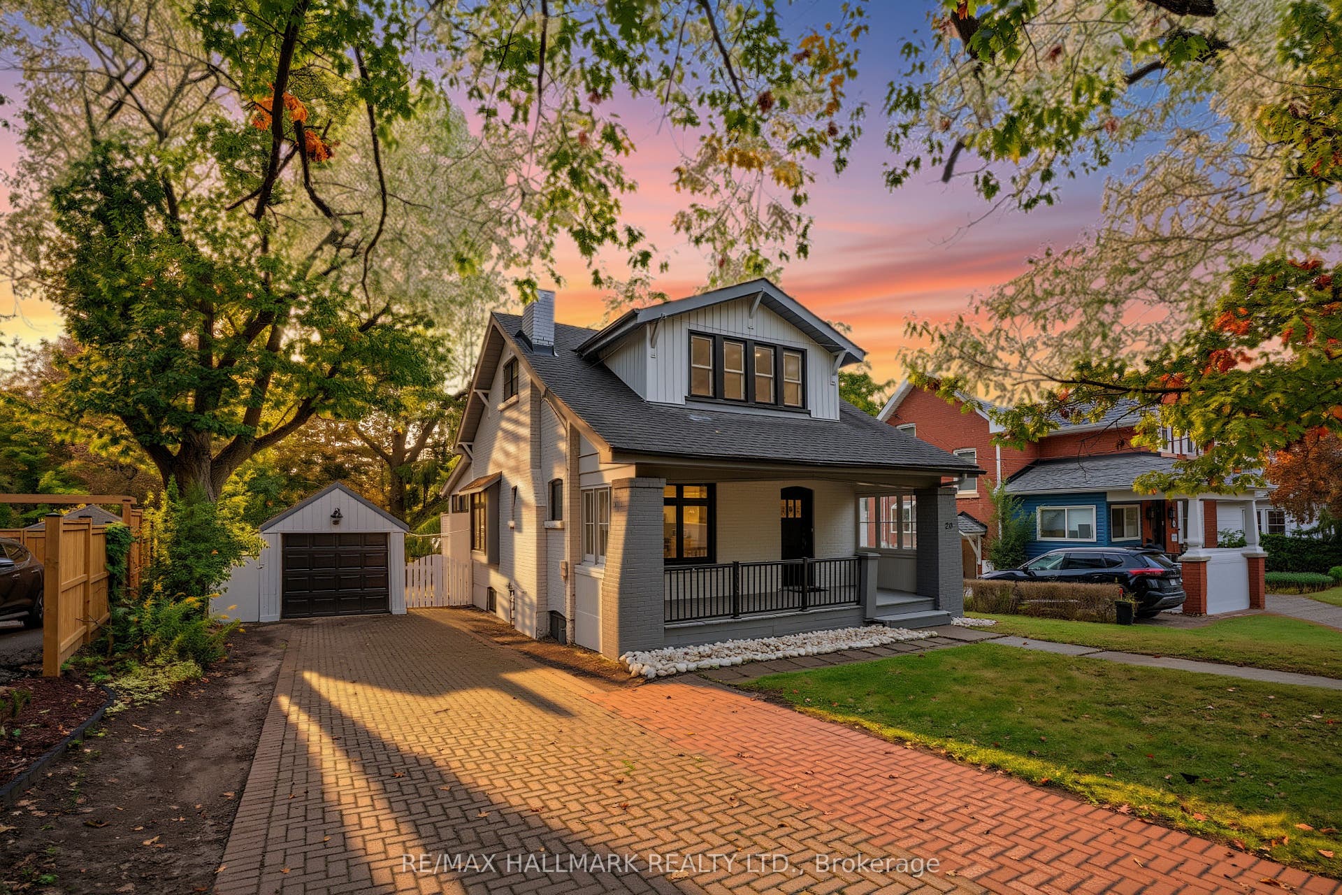 20 Elizabeth Street S, Richmond Hill, York ON L4C 3V4