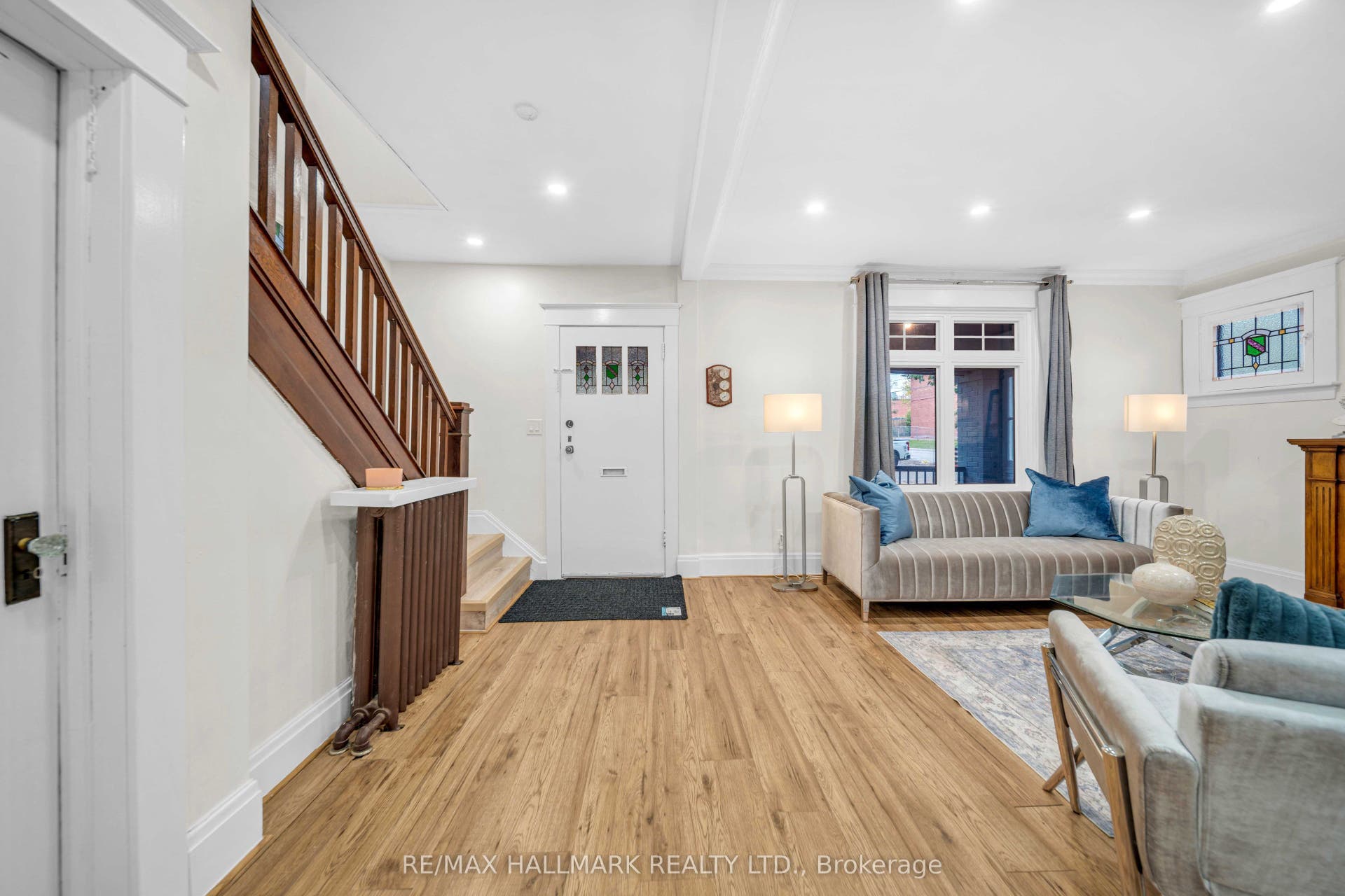 20 Elizabeth Street S, Richmond Hill, York ON L4C 3V4