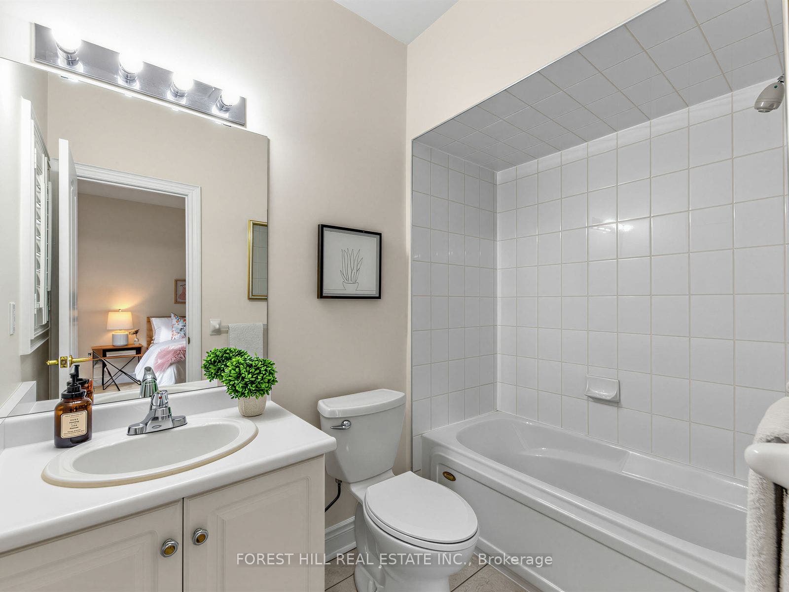 104 Sanibel Crescent, Vaughan, York ON L4J 8K7