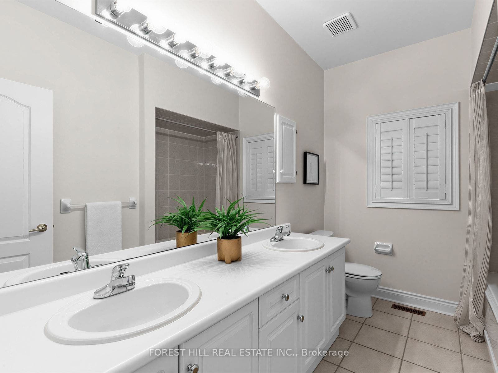 104 Sanibel Crescent, Vaughan, York ON L4J 8K7