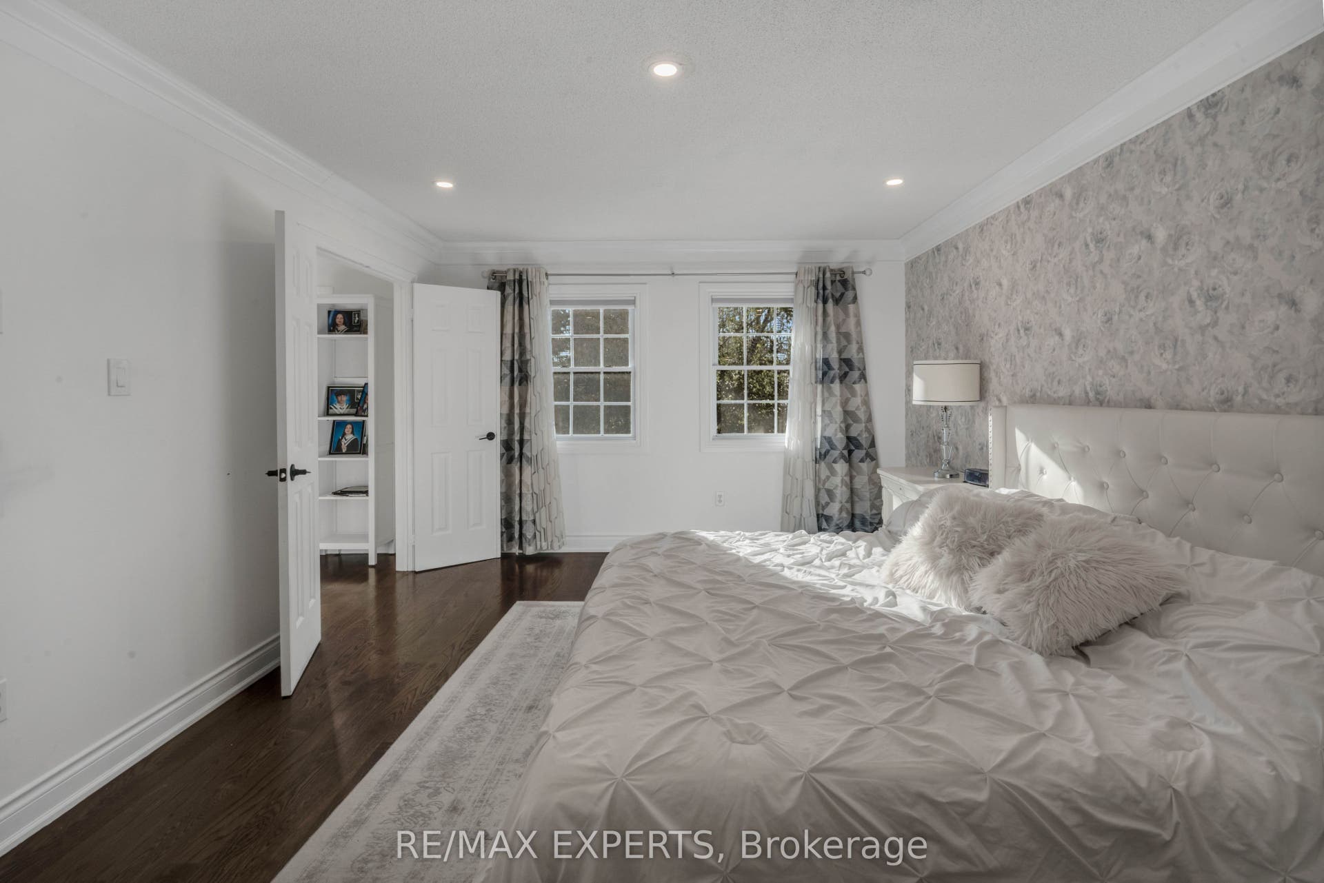61 Fisher Street, King, York ON L7B 1G3