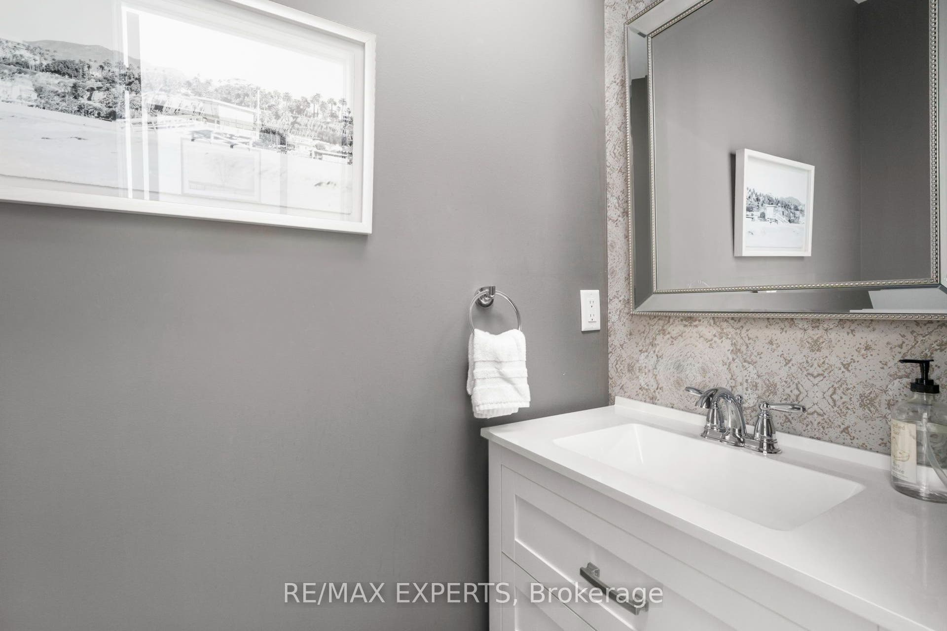 20 Hackett Street, New Tecumseth, New Tecumseth, Simcoe ON L9R 1V2
