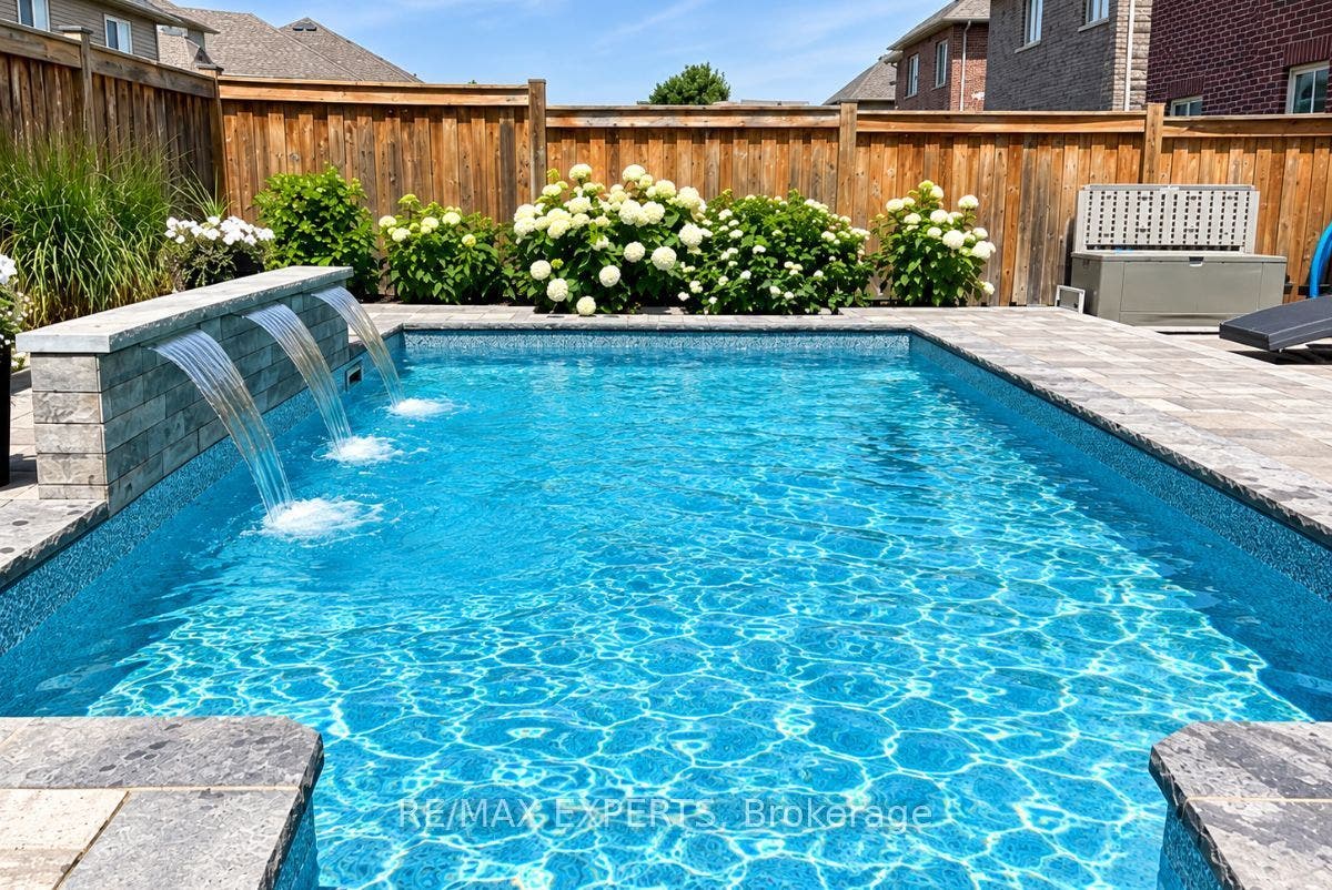 20 Hackett Street, New Tecumseth, New Tecumseth, Simcoe ON L9R 1V2