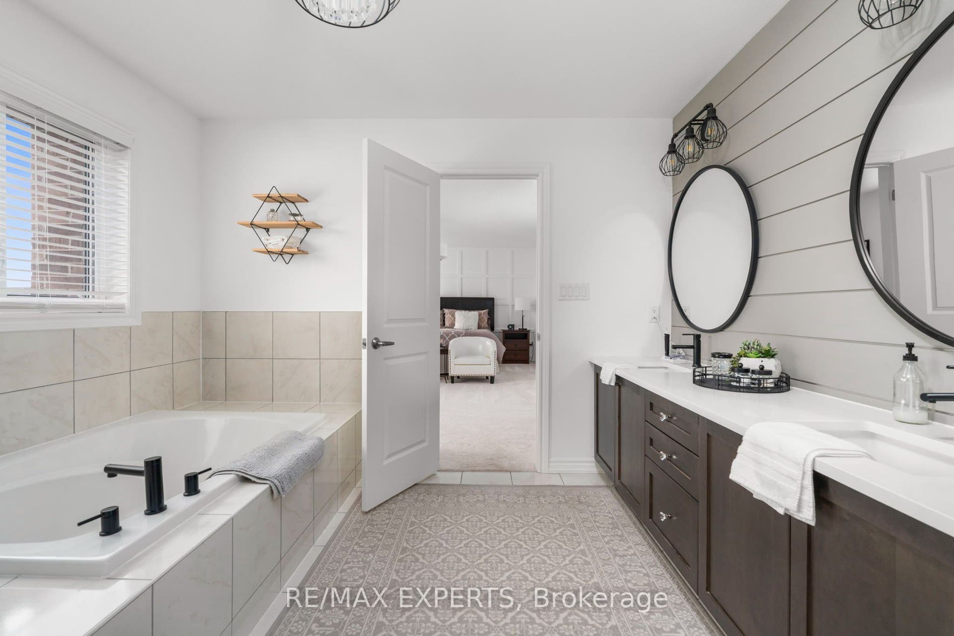 20 Hackett Street, New Tecumseth, New Tecumseth, Simcoe ON L9R 1V2
