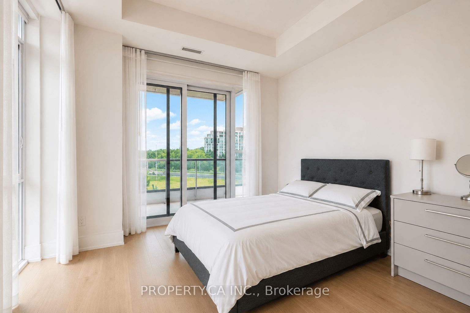 399 Royal Orchard Boulevard, #422, Markham, York ON L3T 0H4
