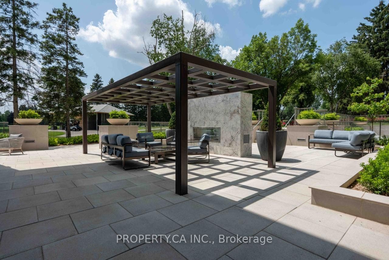 399 Royal Orchard Boulevard, #422, Markham, York ON L3T 0H4