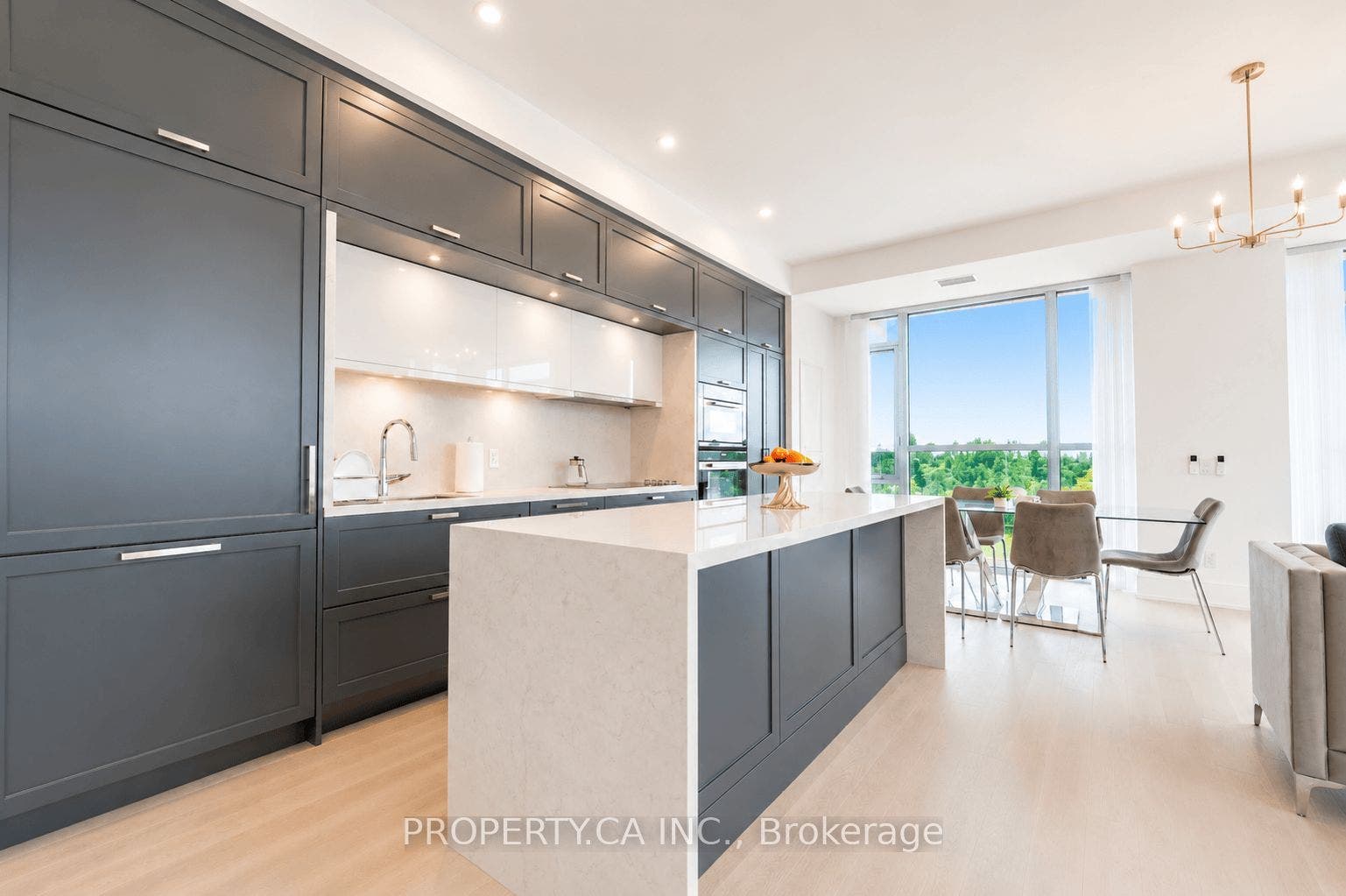399 Royal Orchard Boulevard, #422, Markham, York ON L3T 0H4
