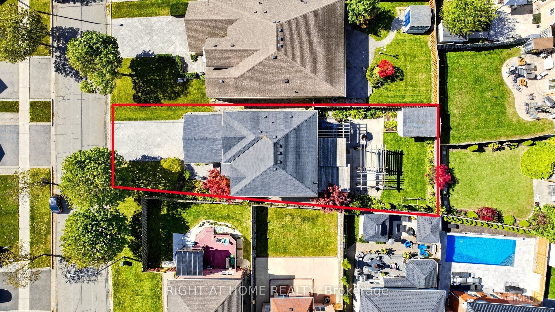 44 Robertson Close, Vaughan, Vaughan, York ON L6A 2H1