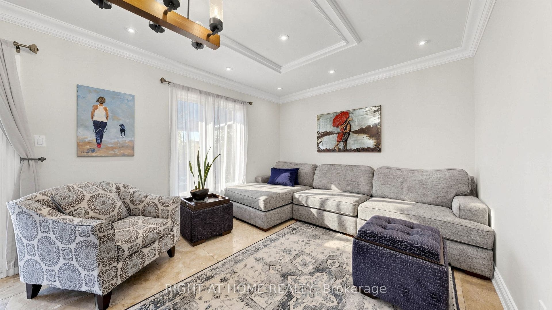 44 Robertson Close, Vaughan, Vaughan, York ON L6A 2H1
