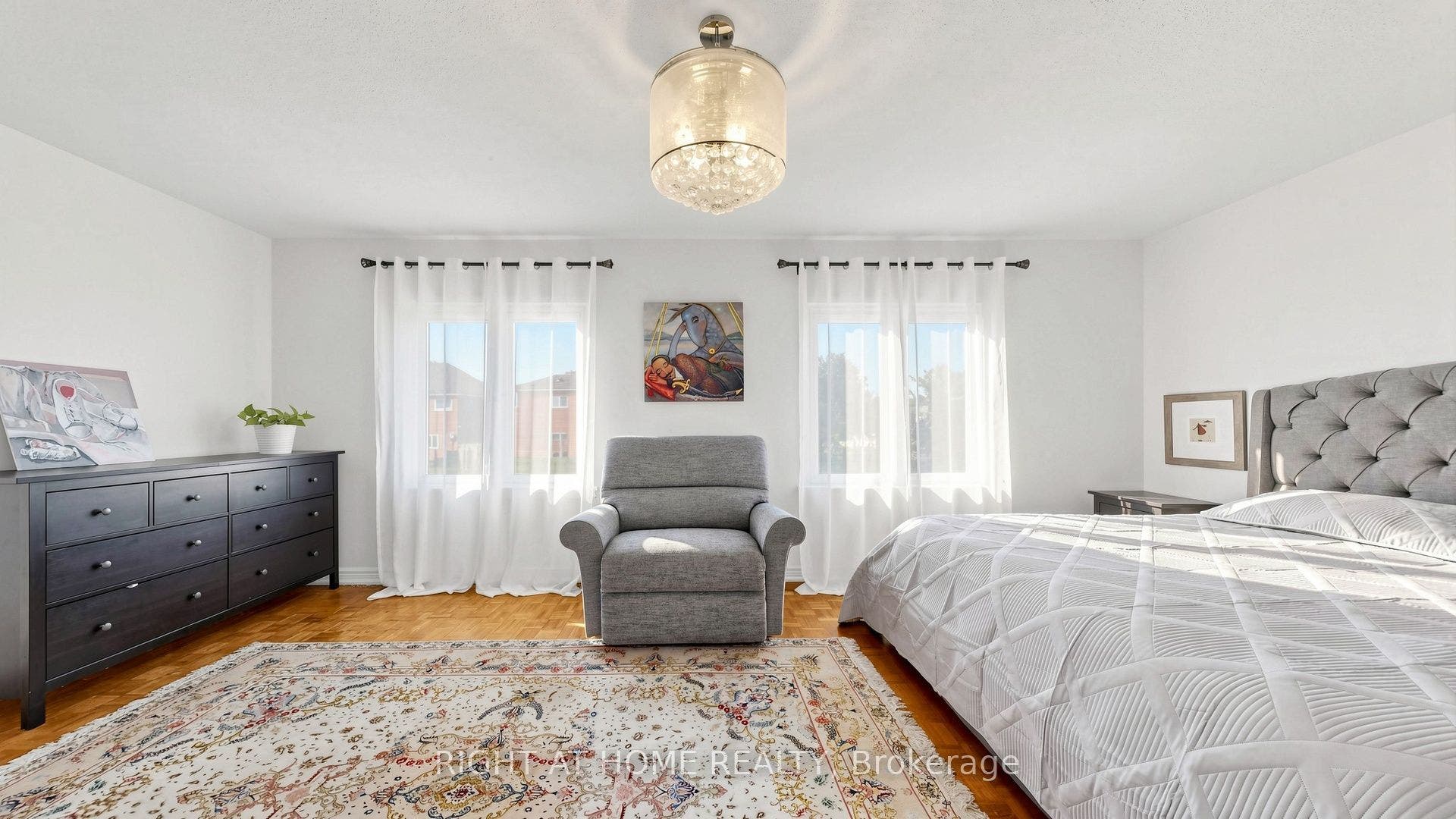 44 Robertson Close, Vaughan, Vaughan, York ON L6A 2H1