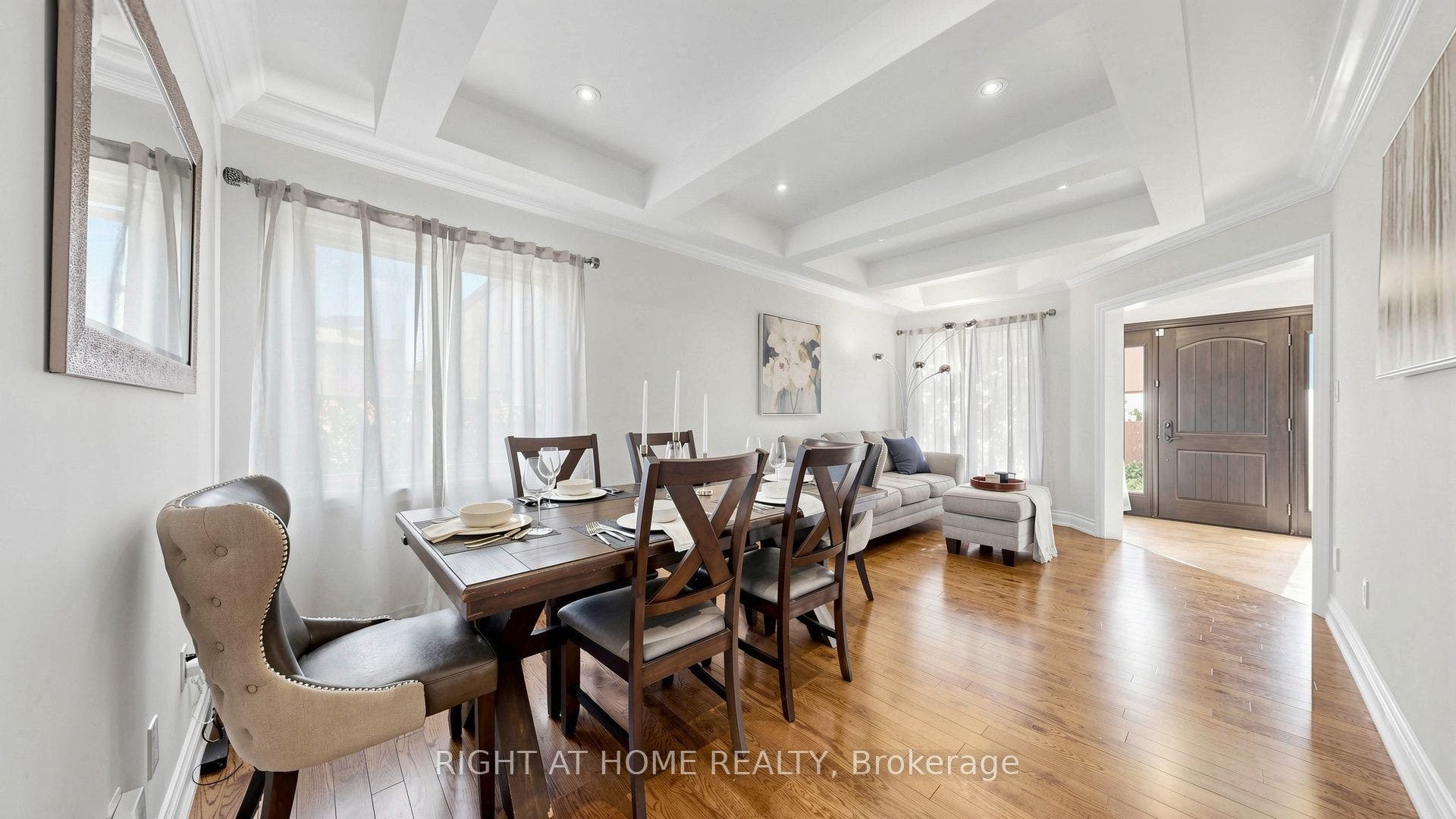 44 Robertson Close, Vaughan, Vaughan, York ON L6A 2H1