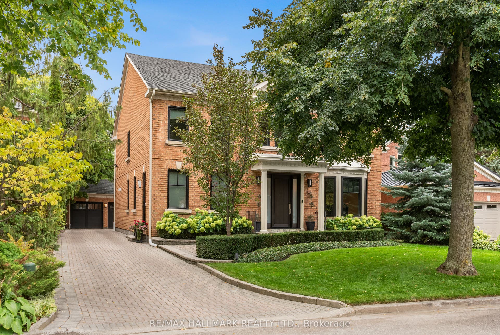 54 Theobalds Circle, Richmond Hill, York ON L4C 9C9