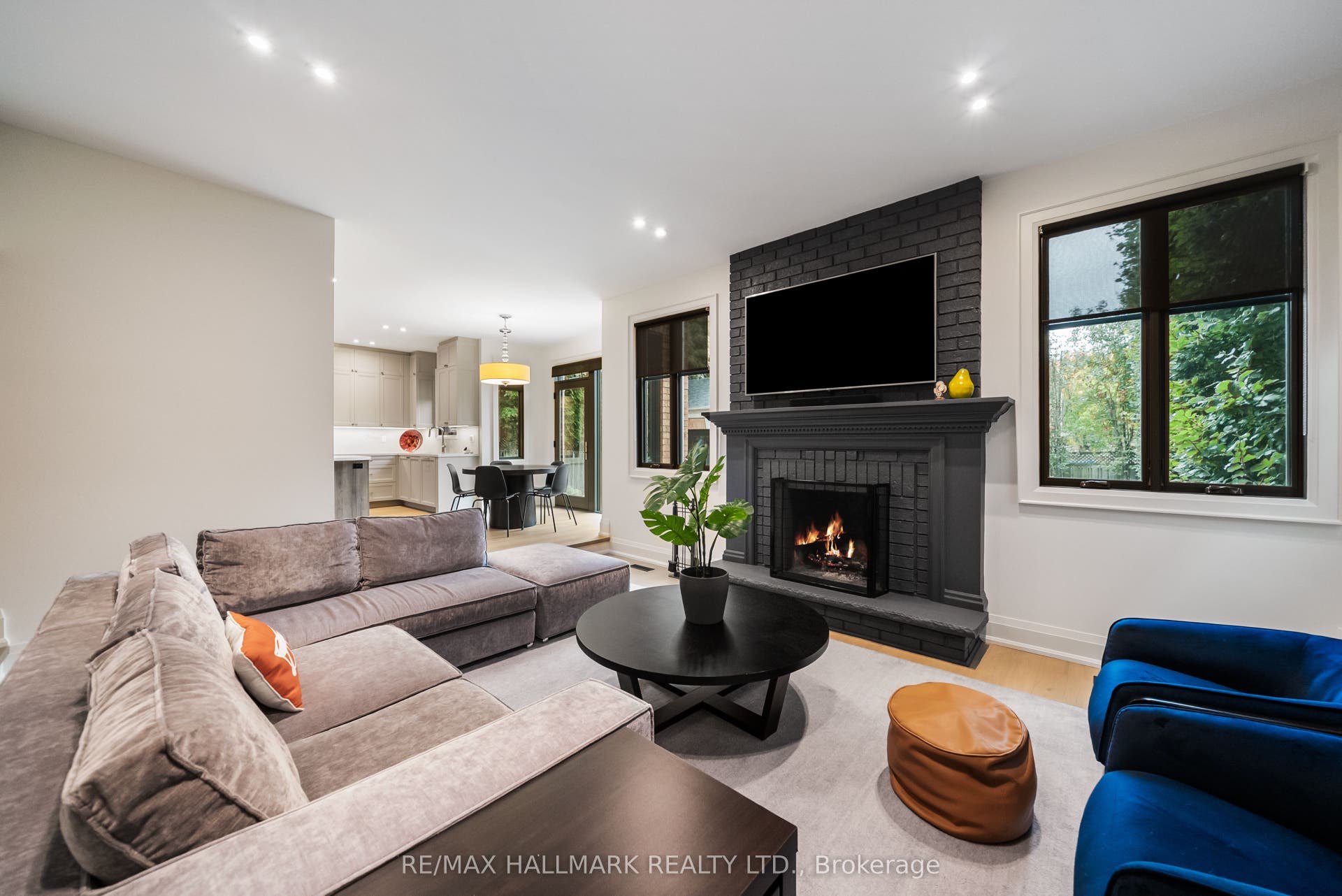 54 Theobalds Circle, Richmond Hill, York ON L4C 9C9