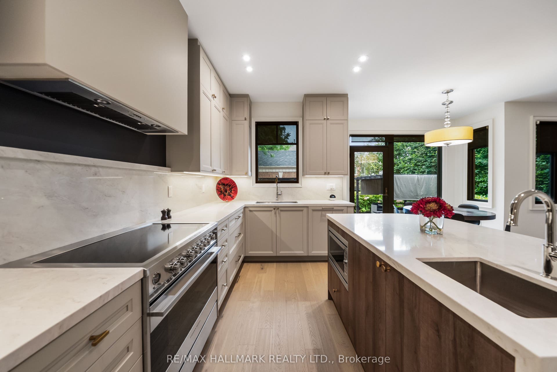 54 Theobalds Circle, Richmond Hill, York ON L4C 9C9