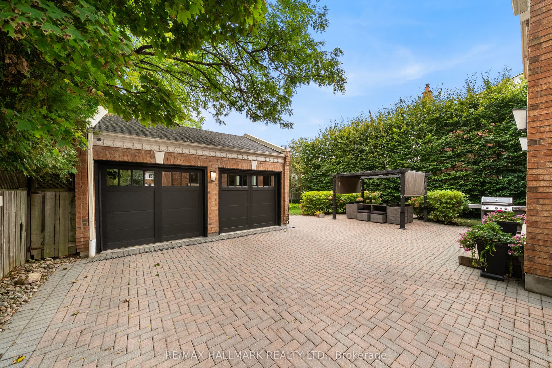 54 Theobalds Circle, Richmond Hill, York ON L4C 9C9