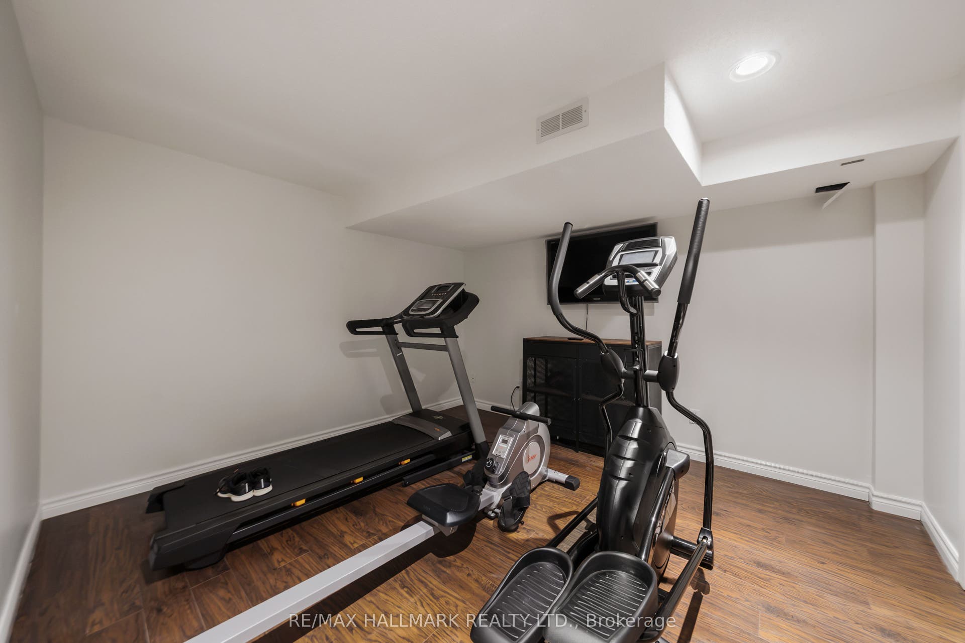 54 Theobalds Circle, Richmond Hill, York ON L4C 9C9