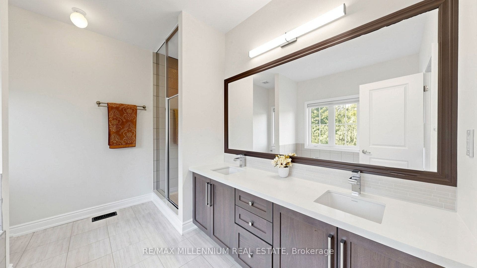 327 Mactier Drive, Vaughan, York ON L4H 4R1
