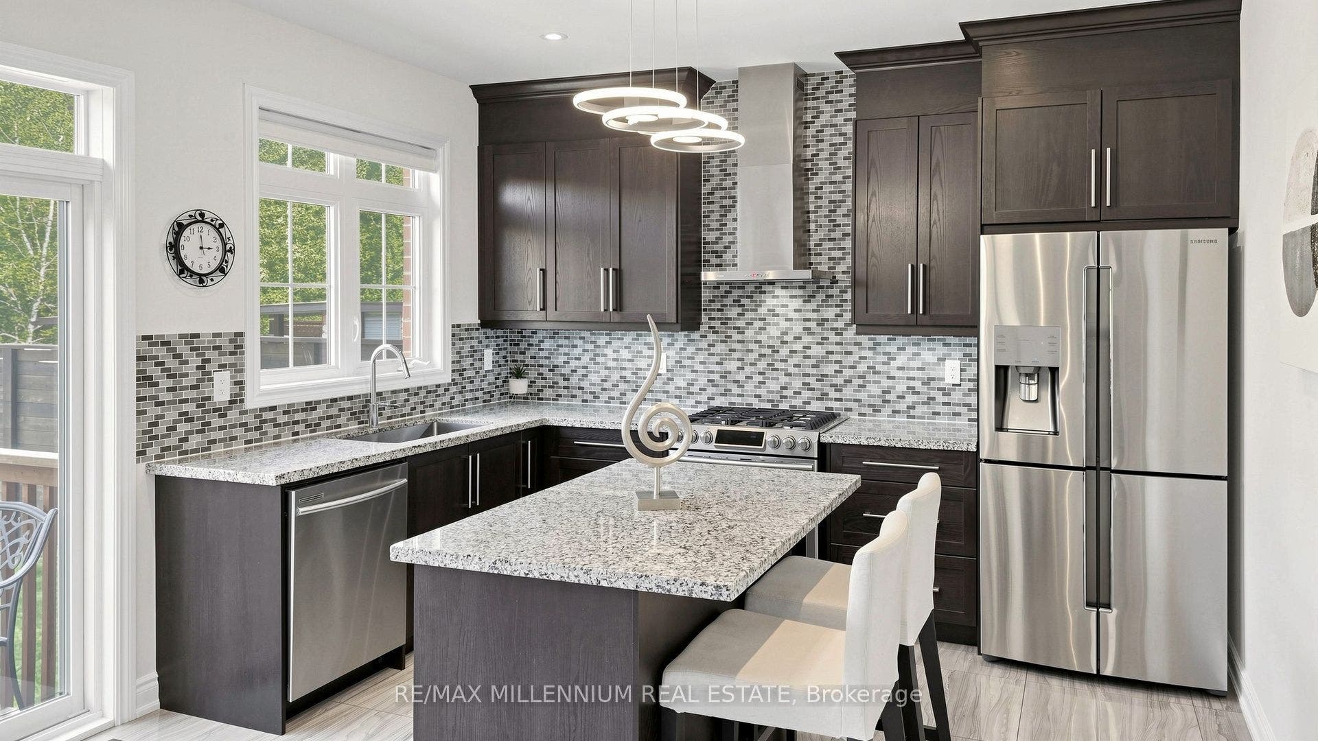 327 Mactier Drive, Vaughan, York ON L4H 4R1