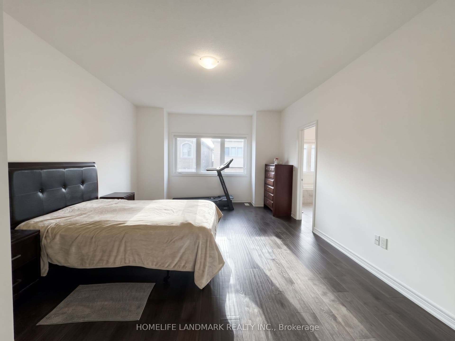 264 Sharon Creek Drive, East Gwillimbury, York ON L9N 0P5