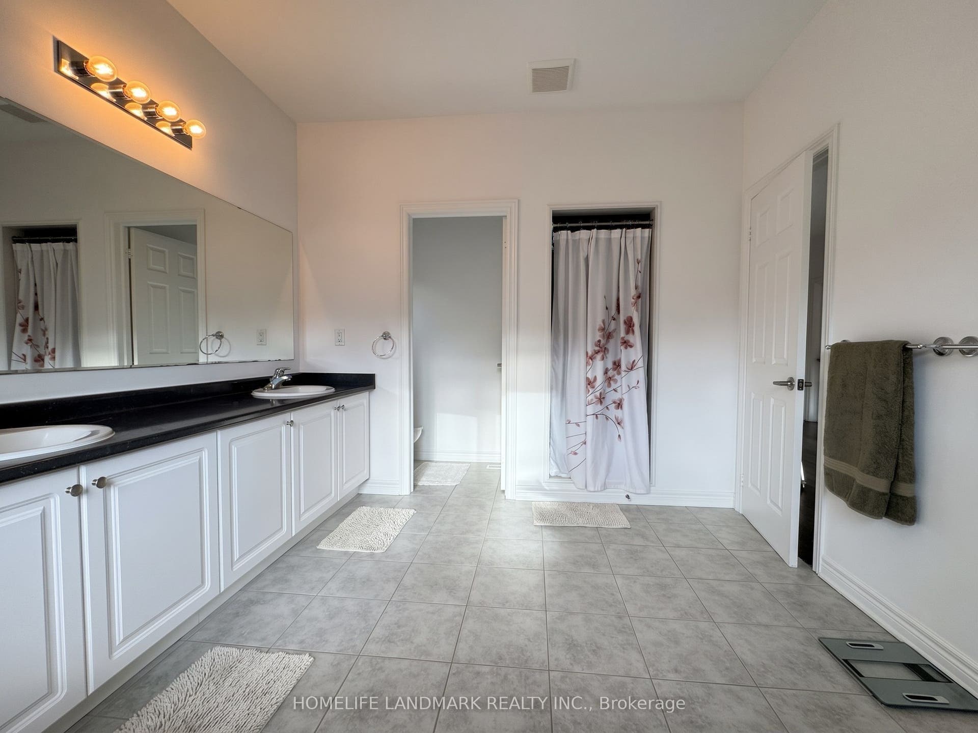 264 Sharon Creek Drive, East Gwillimbury, York ON L9N 0P5