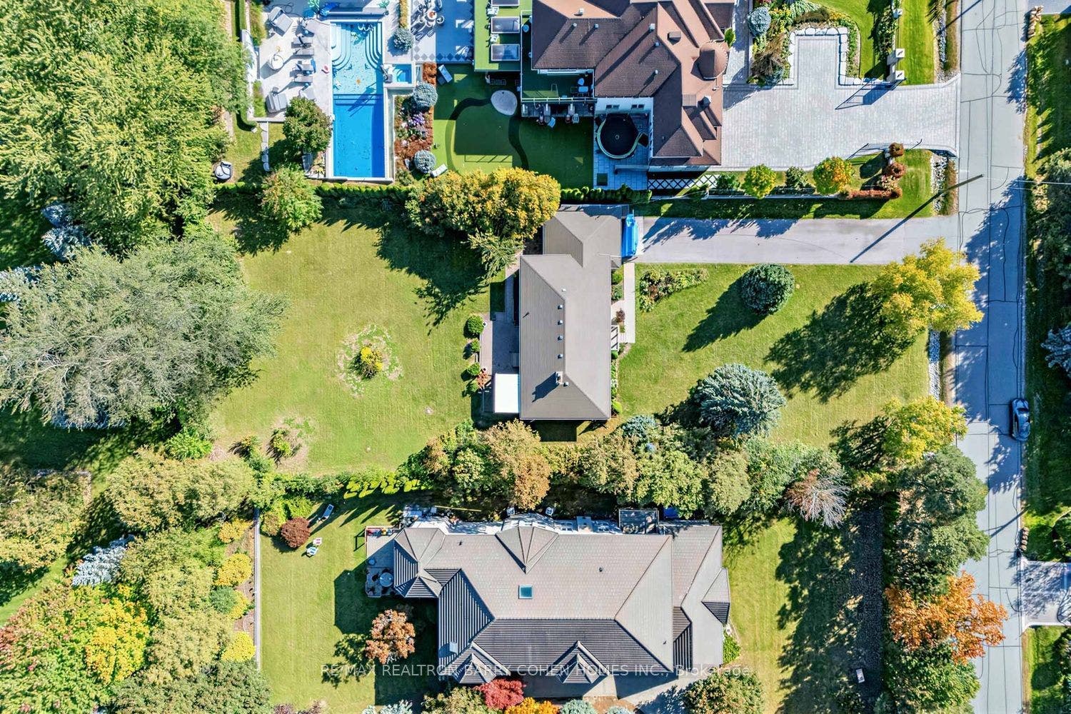 19 Oakbank Road, Vaughan, York ON L4J 2B8