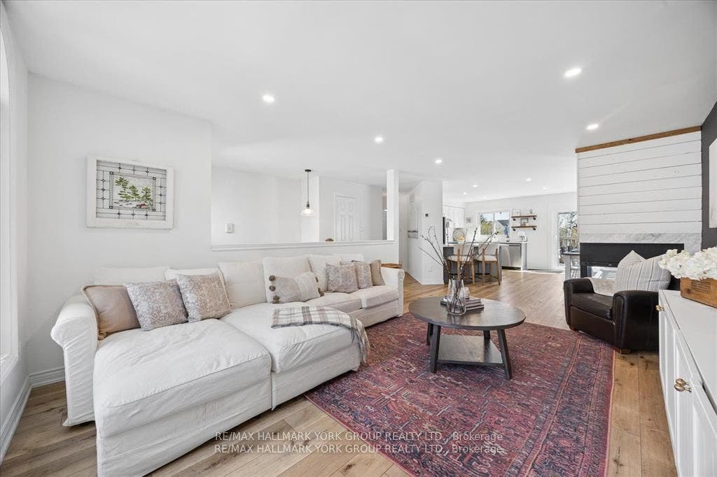 195 King Street, East Gwillimbury, York ON L0G 1M0
